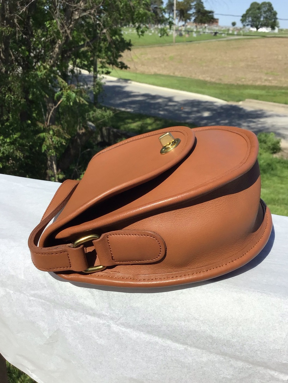 Vintage Coach British Tan Watson Crossbody Bag 9981 - Picture 5 of 15